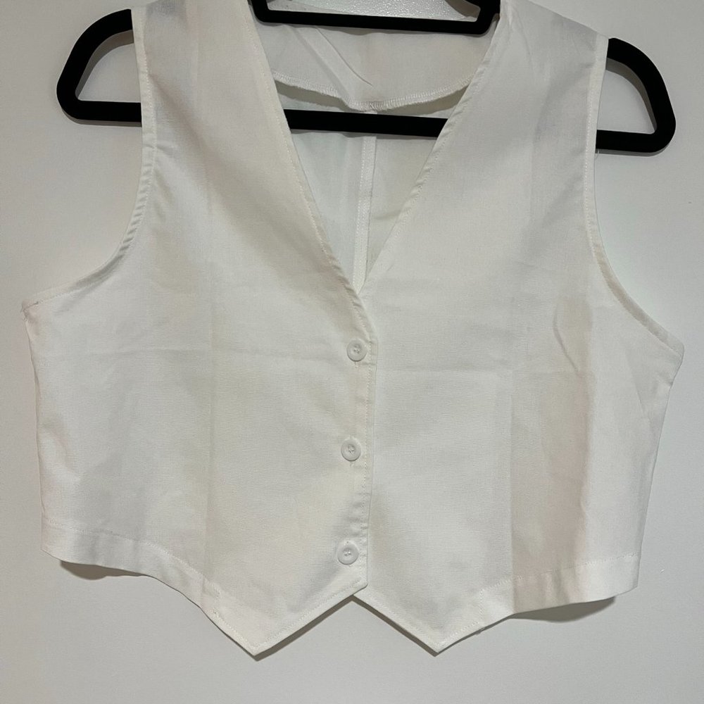 White cropped vest top - NWOT